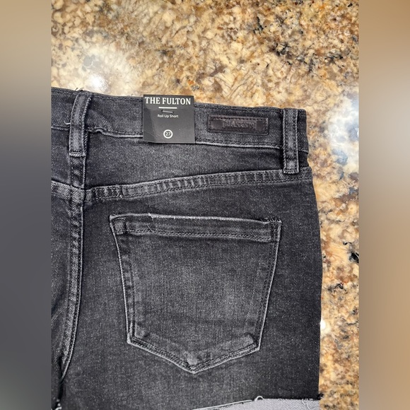 NWT Blank NYC The Fulton Distressed Roll Up Shorts - Picture 10 of 16